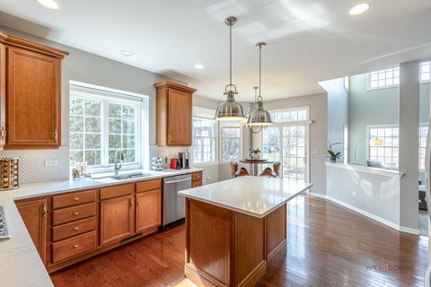 Tiny photo for 17 Tournament Drive S, Hawthorn Woods, IL 60047 (MLS # 12585939)