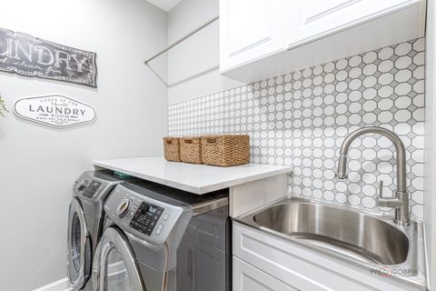 Tiny photo for 17 Tournament Drive S, Hawthorn Woods, IL 60047 (MLS # 12585939)