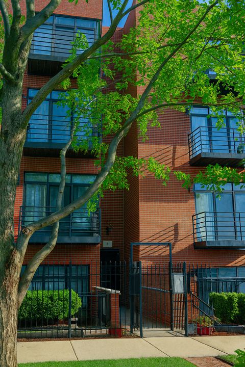 6113 S KIMBARK Avenue GN Chicago IL 60637