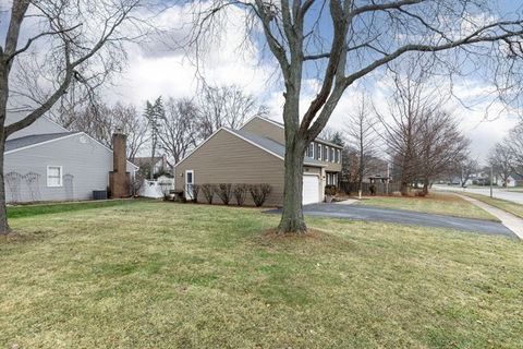 Tiny photo for 903 Canyon Run Road, Naperville, IL 60565 (MLS # 12543698)