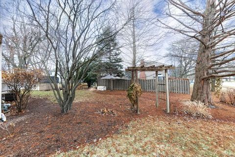 Tiny photo for 903 Canyon Run Road, Naperville, IL 60565 (MLS # 12543698)