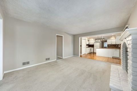 Tiny photo for 903 Canyon Run Road, Naperville, IL 60565 (MLS # 12543698)