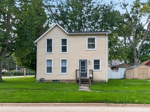 Photo of 529 S Locust Street, Sycamore, IL 60178 (MLS # 12740123)