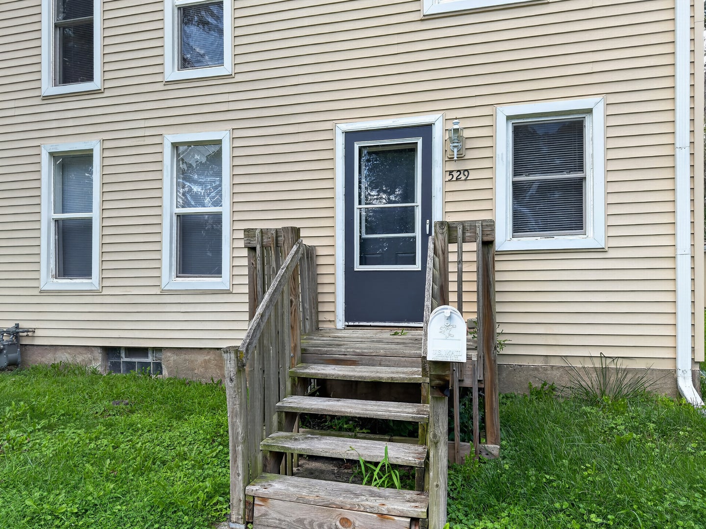 529 S Locust Street