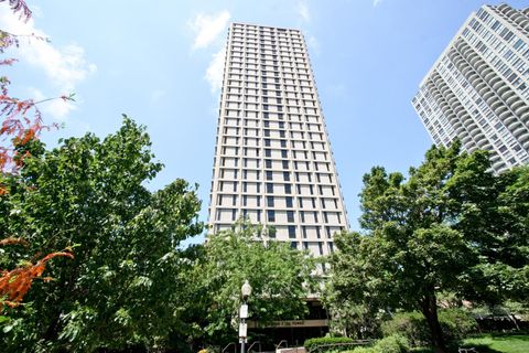 Photo of 1960 N Lincoln Park West #2611, Chicago, IL 60614 (MLS # 12646965)