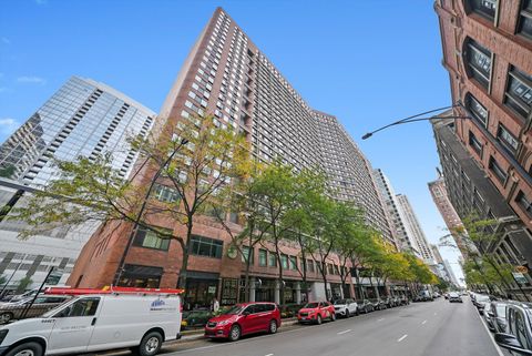 Tiny photo for 211 E Ohio Street #2707, Chicago, IL 60611 (MLS # 12529355)