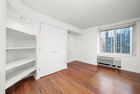 Tiny photo for 211 E Ohio Street #2707, Chicago, IL 60611 (MLS # 12529355)