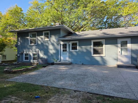 Tiny photo for 5S353 Stewart Drive, Naperville, IL 60563 (MLS # 12520170)