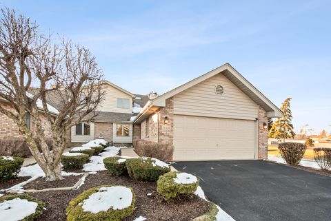 Photo of 18306 65th Avenue, Tinley Park, IL 60477 (MLS # 12534120)