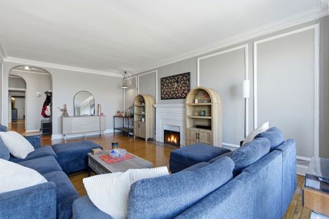 Tiny photo for 3520 N Lake Shore Drive #9E, Chicago, IL 60657 (MLS # 12574199)