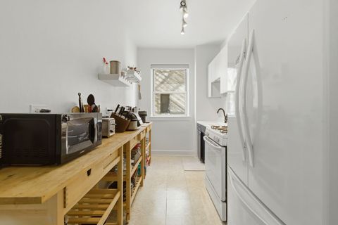 Tiny photo for 3520 N Lake Shore Drive #9E, Chicago, IL 60657 (MLS # 12574199)