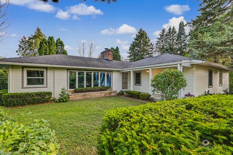 Photo of 14530 131st Street, Lemont, IL 60439 (MLS # 12654124)