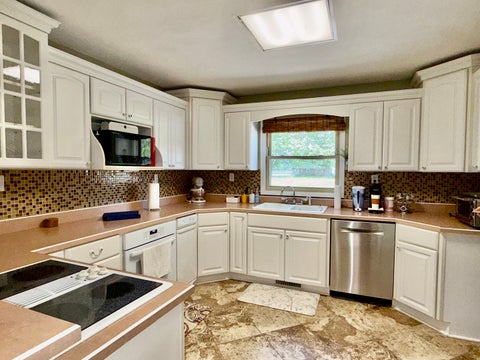 Tiny photo for 956 Country Club Road, Metropolis, IL 62960 (MLS # 12659353)