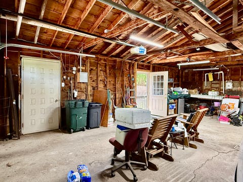 Tiny photo for 956 Country Club Road, Metropolis, IL 62960 (MLS # 12659353)