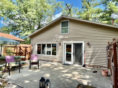 Tiny photo for 956 Country Club Road, Metropolis, IL 62960 (MLS # 12659353)