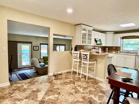 Tiny photo for 956 Country Club Road, Metropolis, IL 62960 (MLS # 12659353)