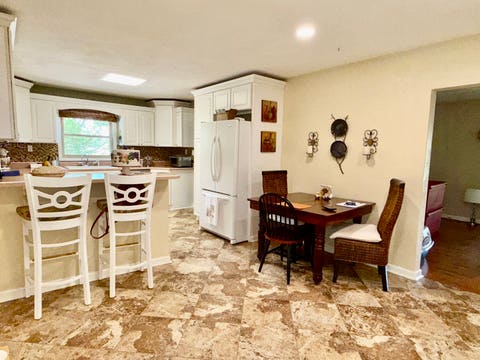 Tiny photo for 956 Country Club Road, Metropolis, IL 62960 (MLS # 12659353)
