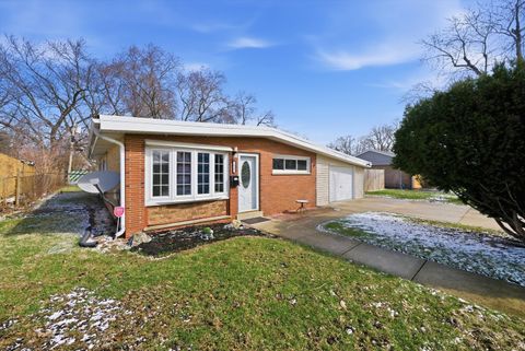 Tiny photo for 7932 W 98th Place, Hickory Hills, IL 60457 (MLS # 12594758)