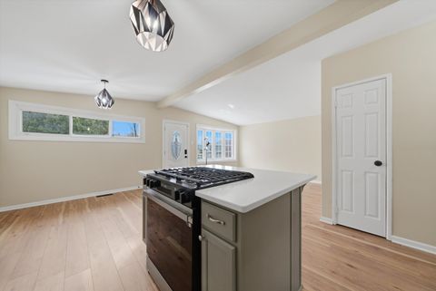 Tiny photo for 7932 W 98th Place, Hickory Hills, IL 60457 (MLS # 12594758)