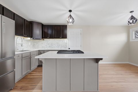 Tiny photo for 7932 W 98th Place, Hickory Hills, IL 60457 (MLS # 12594758)