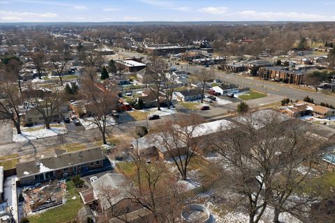 Tiny photo for 7932 W 98th Place, Hickory Hills, IL 60457 (MLS # 12594758)