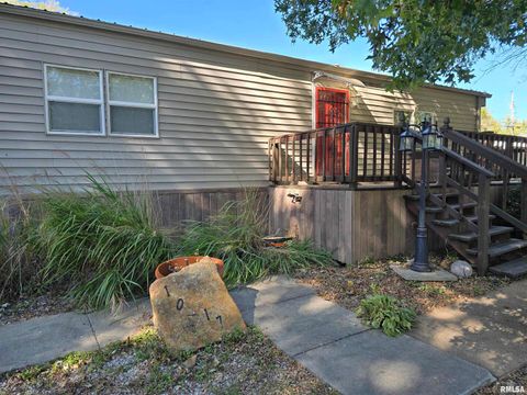 Tiny photo for 10617 Torrance Road, Carbondale, IL 62901 (MLS # EB460778)