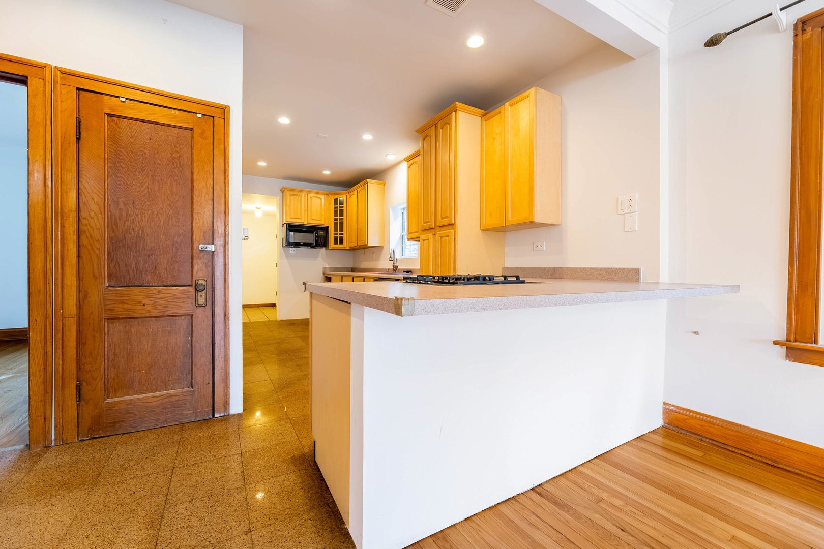 3520 W 58th Place