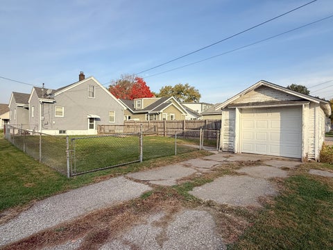Tiny photo for 1857 42nd Street, Rock Island, IL 61201 (MLS # 12794850)