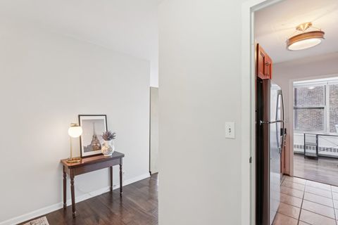Tiny photo for 3900 N Lake Shore Drive #5E, Chicago, IL 60613 (MLS # 12546480)