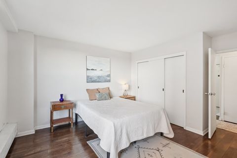 Tiny photo for 3900 N Lake Shore Drive #5E, Chicago, IL 60613 (MLS # 12546480)