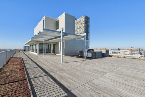 Tiny photo for 3900 N Lake Shore Drive #5E, Chicago, IL 60613 (MLS # 12546480)