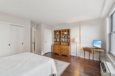 Tiny photo for 3900 N Lake Shore Drive #5E, Chicago, IL 60613 (MLS # 12546480)