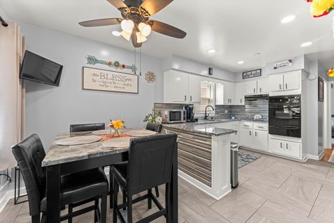 Tiny photo for 10305 S Avenue O Avenue, Chicago, IL 60617 (MLS # 12472259)