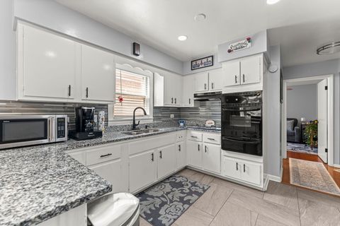 Tiny photo for 10305 S Avenue O Avenue, Chicago, IL 60617 (MLS # 12472259)