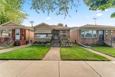 Photo of 10305 S Avenue O Avenue, Chicago, IL 60617 (MLS # 12472259)