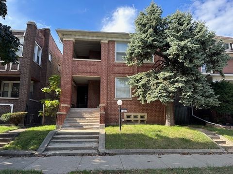 8022 S Peoria Avenue Chicago IL 60620