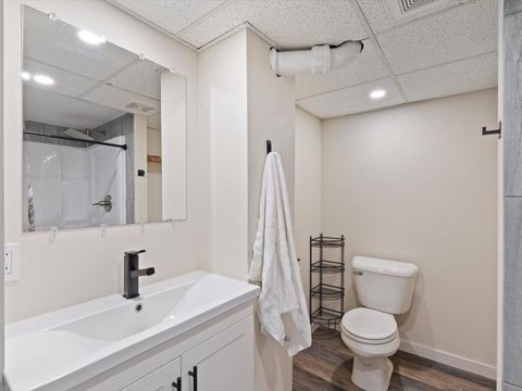 Tiny photo for 1658 W LOMBARD Street, Davenport, IA 52804 (MLS # 100000236)