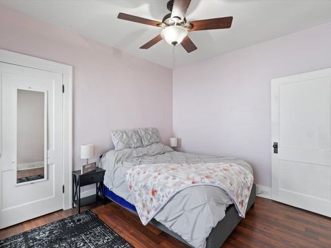 Tiny photo for 1658 W LOMBARD Street, Davenport, IA 52804 (MLS # 100000236)