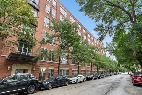 Photo of 1735 N PAULINA Street #401, Chicago, IL 60622 (MLS # 12755051)