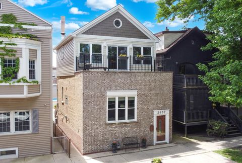 Tiny photo for 2637 W Huron Street, Chicago, IL 60612 (MLS # 12492361)