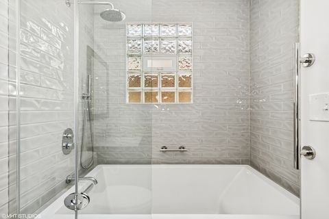 Tiny photo for 2637 W Huron Street, Chicago, IL 60612 (MLS # 12492361)