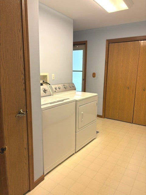 Tiny photo for 35 S Juniper Drive, North Aurora, IL 60542 (MLS # 12752357)
