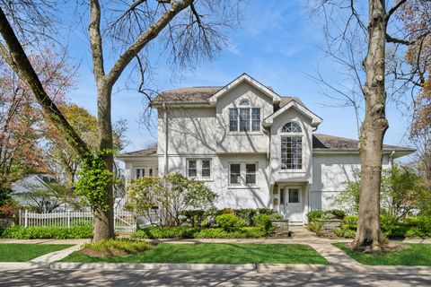 Photo of 554 Brier Street, Kenilworth, IL 60043 (MLS # 12580869)