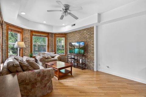 Tiny photo for 1342 W Greenleaf Avenue #1A, Chicago, IL 60626 (MLS # 12635727)