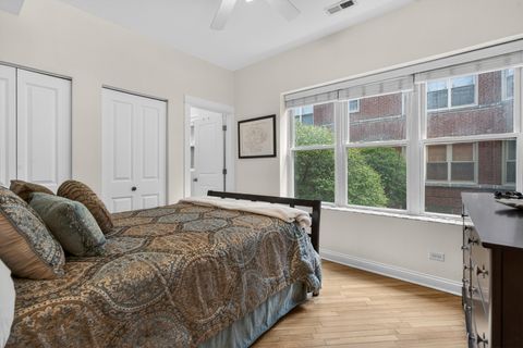 Tiny photo for 1342 W Greenleaf Avenue #1A, Chicago, IL 60626 (MLS # 12635727)