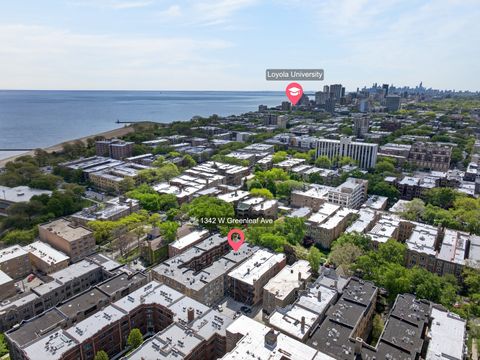 Tiny photo for 1342 W Greenleaf Avenue #1A, Chicago, IL 60626 (MLS # 12635727)