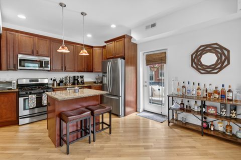 Tiny photo for 1342 W Greenleaf Avenue #1A, Chicago, IL 60626 (MLS # 12635727)