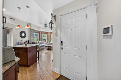 Tiny photo for 1342 W Greenleaf Avenue #1A, Chicago, IL 60626 (MLS # 12635727)