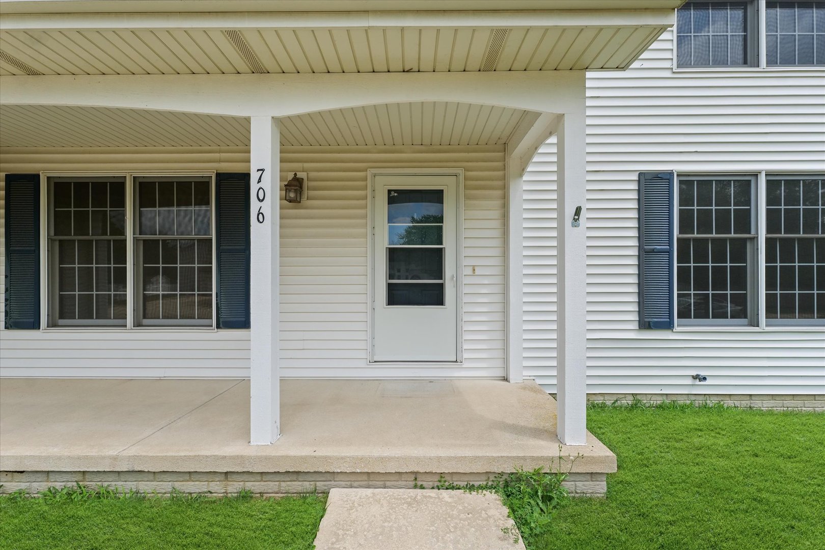 706 Pheasant Lane