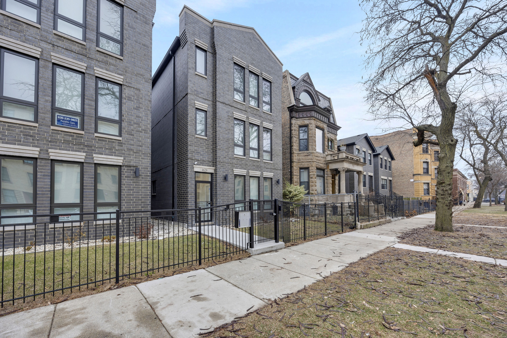 4629 S Michigan Avenue 3